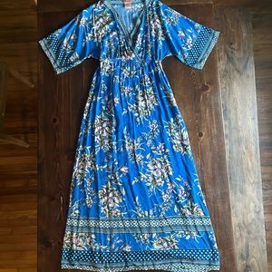 Flying Tomato Blue Floral Maxi Dress with Modest Snap Women’s Size Medium 1/2Slv